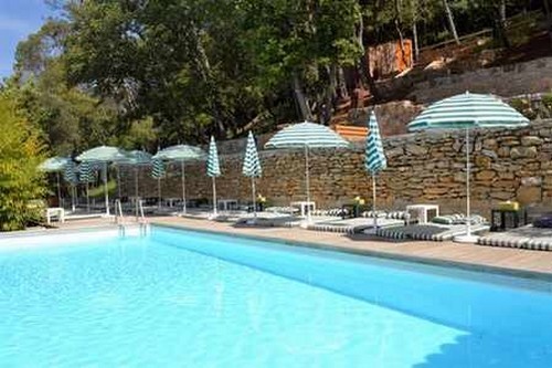 Plage Piscine Piscine pour couples naturistes anti-conformistes, gay-friendly dans le var, Ile du Levant, Saint-Tropez, les gorges du Verdon